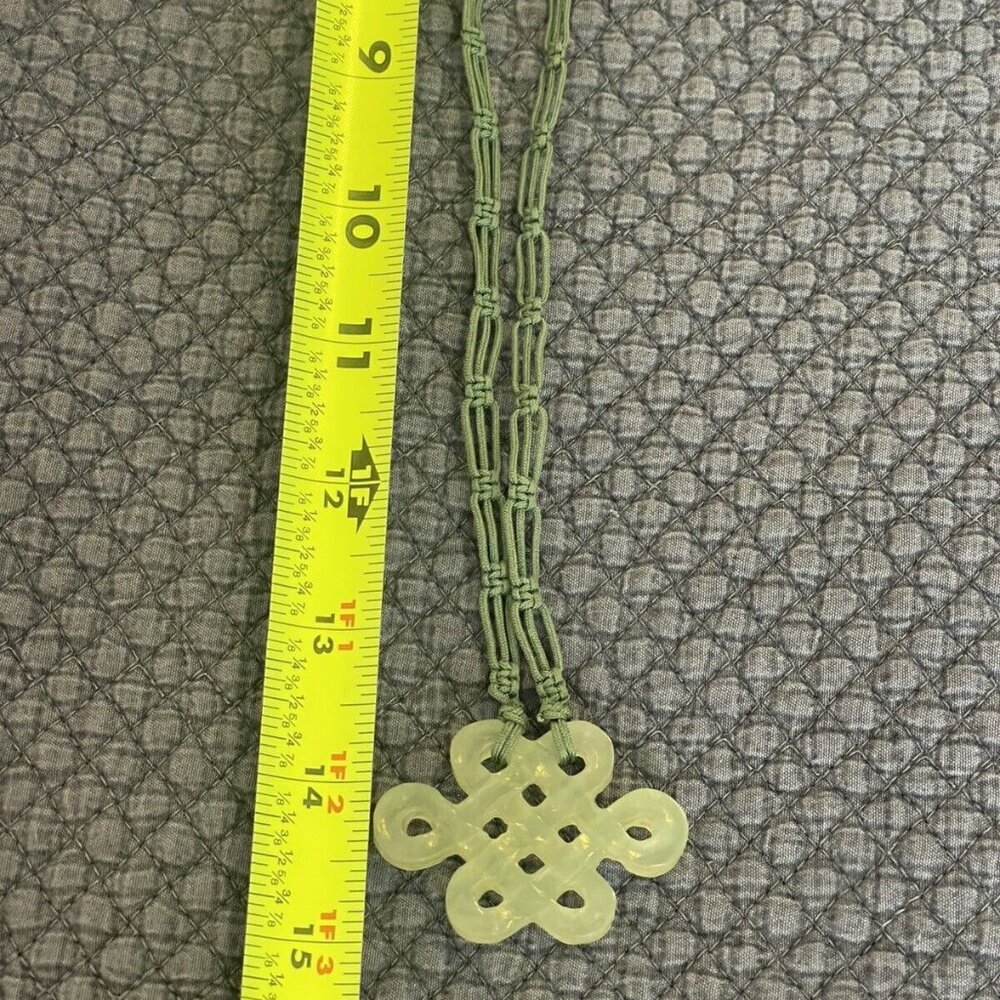 Antique Jade Chinese Carved Translucent Nephrite Pierced Openwork Pendant - Picture 8 of 8